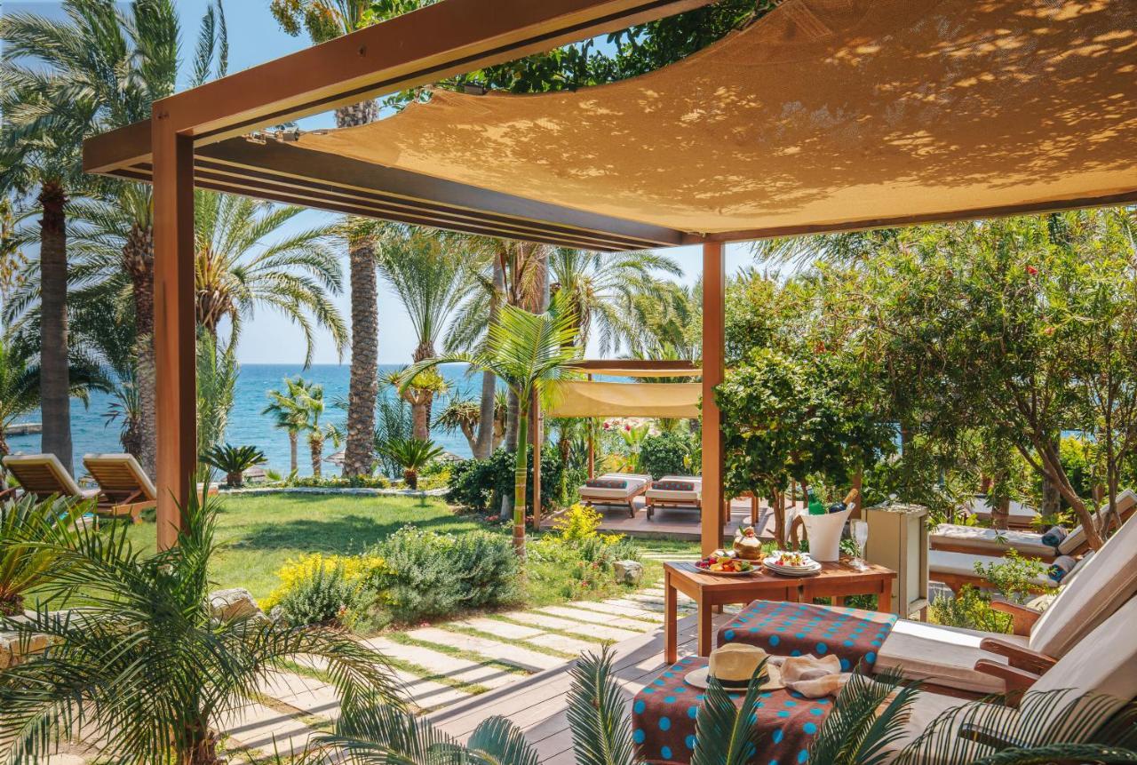 Amathus Beach Hotel Limassol Ngoại thất bức ảnh The beach at the resort