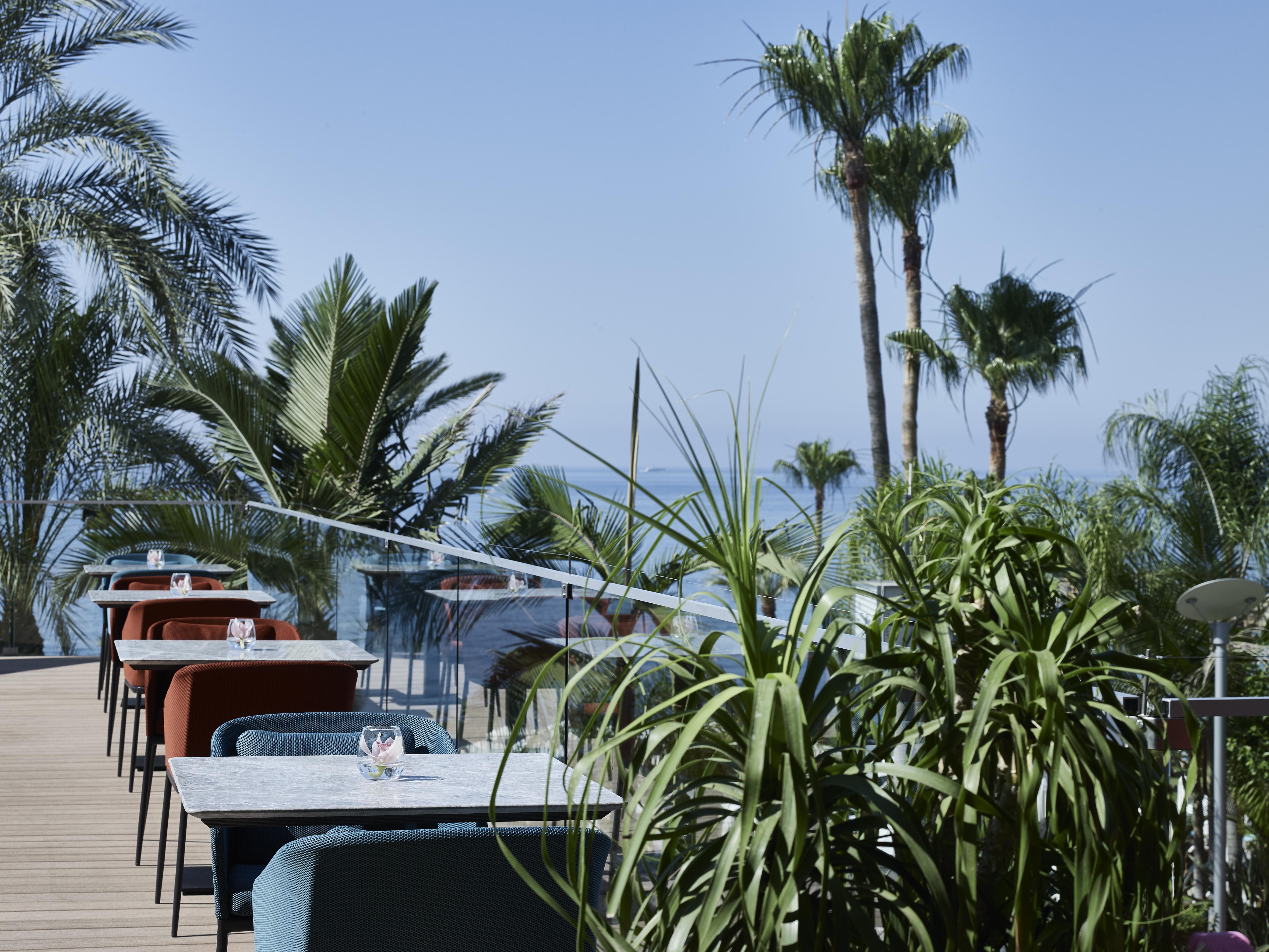 Amathus Beach Hotel Limassol Ngoại thất bức ảnh The restaurant